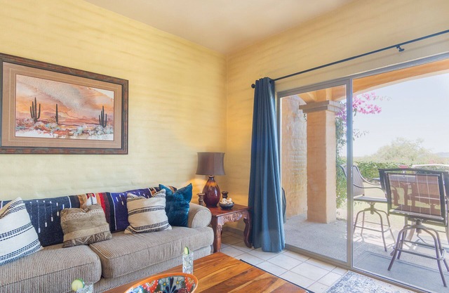 Bahía Delfín Condo 172