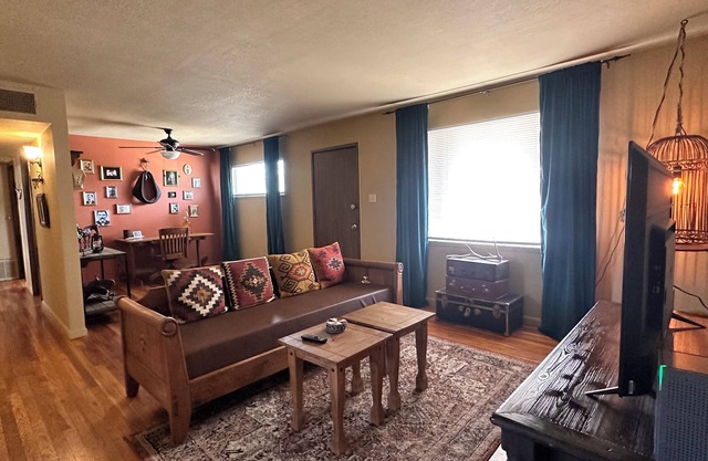 Bandit's Hideout! Cowboy Comfort in Historic Tombstone