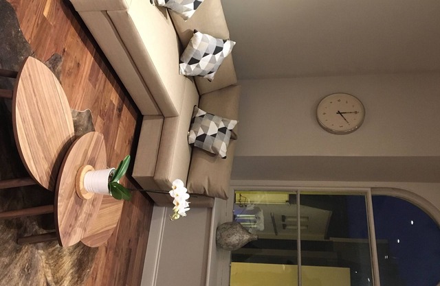 Barclay House is a stylish townhouse apartment set in the heart of Kelso.