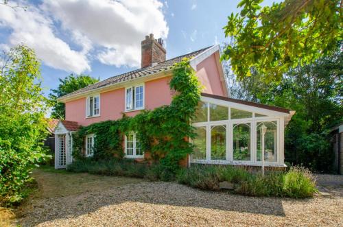 Barn Meadow Cottage
