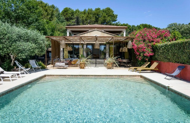 Bastide dou Pastre : Family friendly house with amazing view