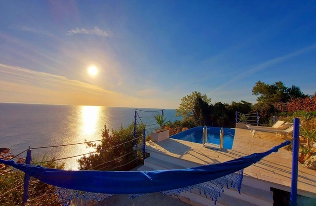 Bay View Villa by the Sea with Exclusive Pool