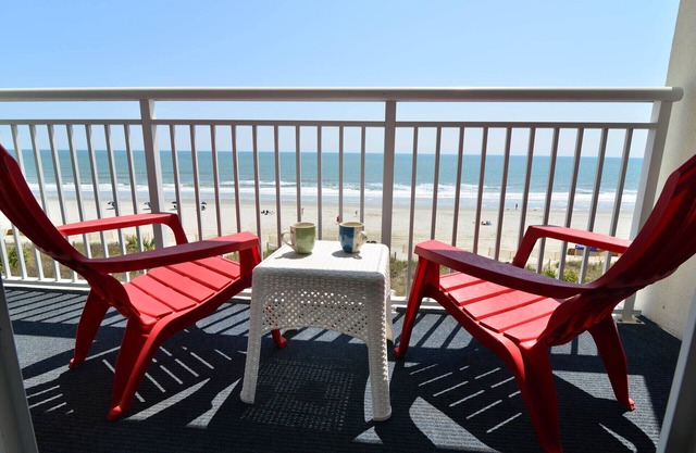 Bay Watch Resort 420 - Beautiful OceanFront 1 Bedroom 1 Bath