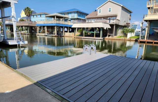Baycation Galveston S