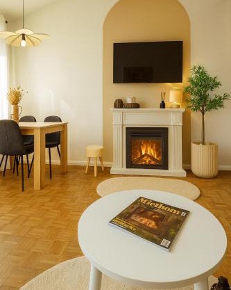 Bayerischer Wald Hideaway, nähe Passau, Garten, Kamin, Galerie,