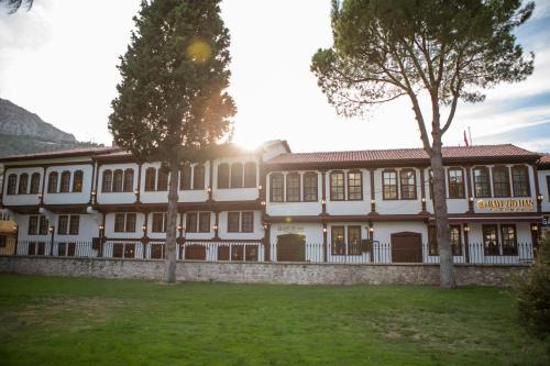 BAYEZİD HAN KONAK