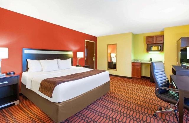 Baymont by Wyndham Harrisburg