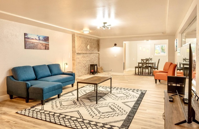 BayView Escape - True waterfront property
