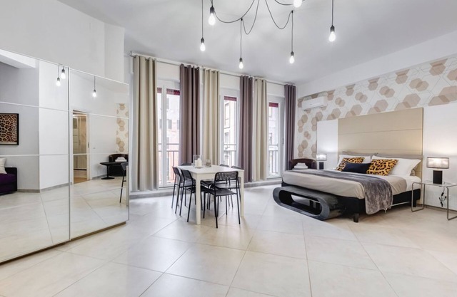 BDC - The Bridge 5BDR & 4Bath!