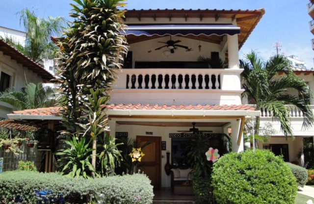 Beautiful in beachfront resort