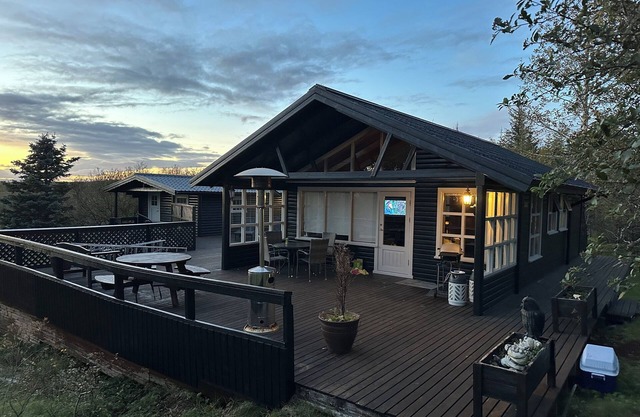 Beautiful family Cabin with in Grímsnes- og Grafningshreppur