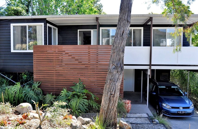 BEACH BREAK - Retro 70's Beach House ideally located close to surf beaches
