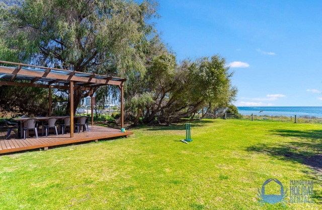 Beach Cottage in the Heart of Mandurah