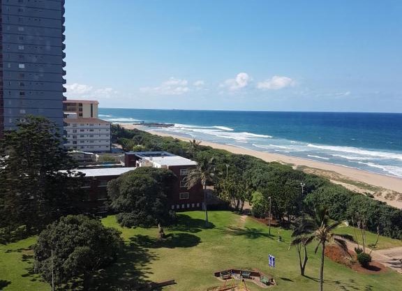 Beach frond apartment