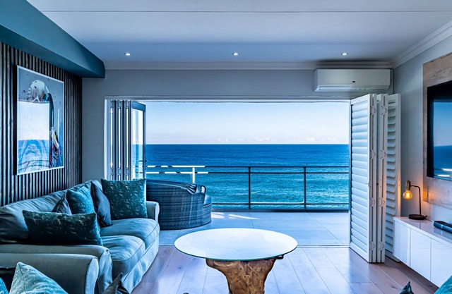 Beach Front Penthouse Apartment (No load-shedding)
