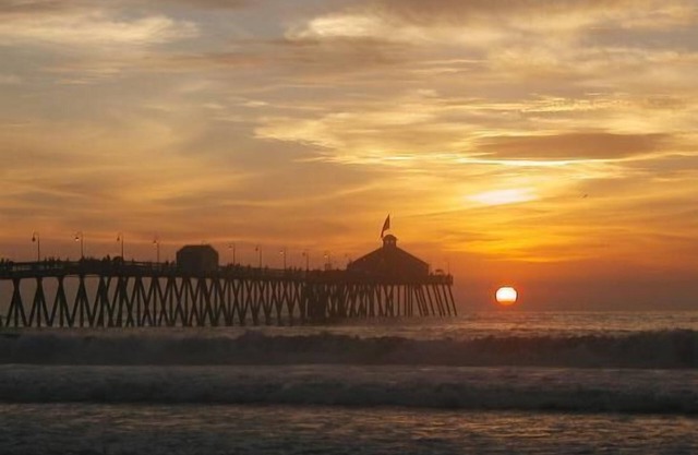 Beach vacation escape! Great view-free secure parking-free WiFi!