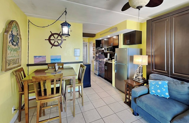 Beacher's Lodge 307 | Beachfront Views & Easy Access to Pool!