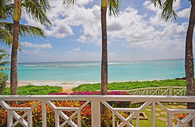 Beachfront 2-Bed Condo with Plunge Pool - Indramer 1