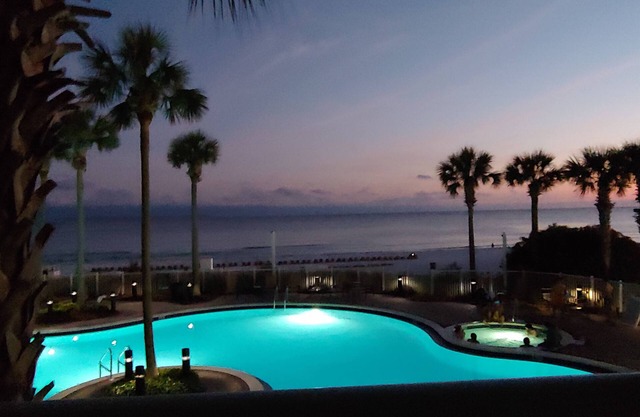 BEACHFRONT 2nd floor Spectacular Condo 2 BR/2 BA Sleeps 8 Adults!