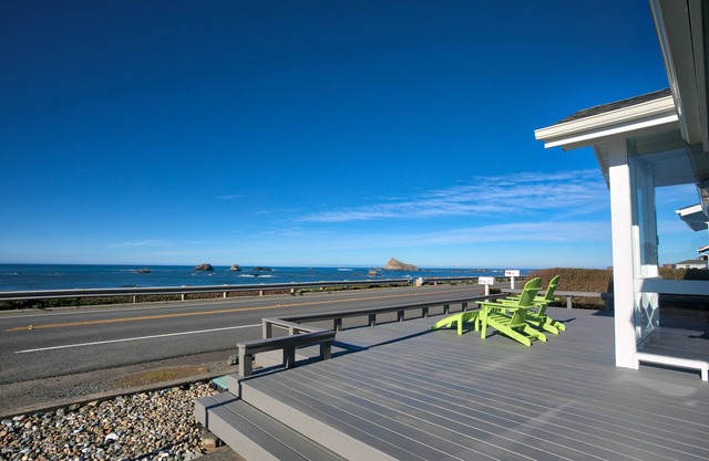 Beachfront Bungalow! Bungalow Azul @ Pebble Beach.