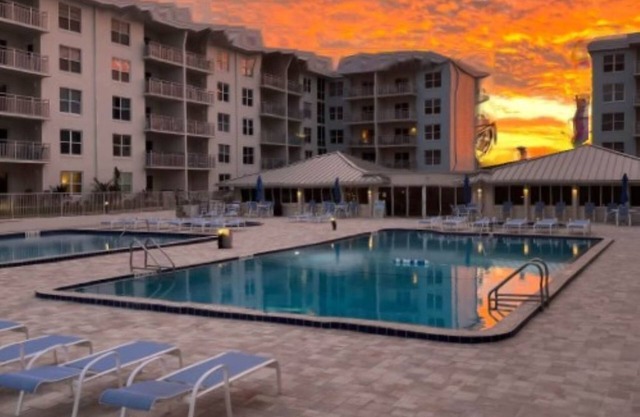 BEACHFRONT COMPLEX FULLY RENOVATED 2025 n2 BED 2 BATH 2 POOLS & 2 KIDDIE POOLS