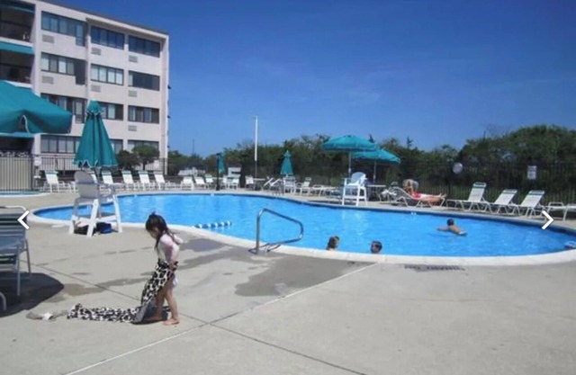 Beachfront Condo! Pet friendly! 2 Bed, 2 Bath