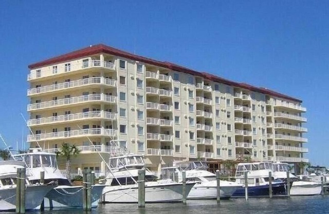 Beachfront Condo with Amazing Views
