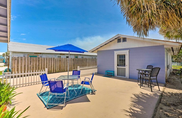 Beachfront Cottage in St Augustine - Pet Friendly!