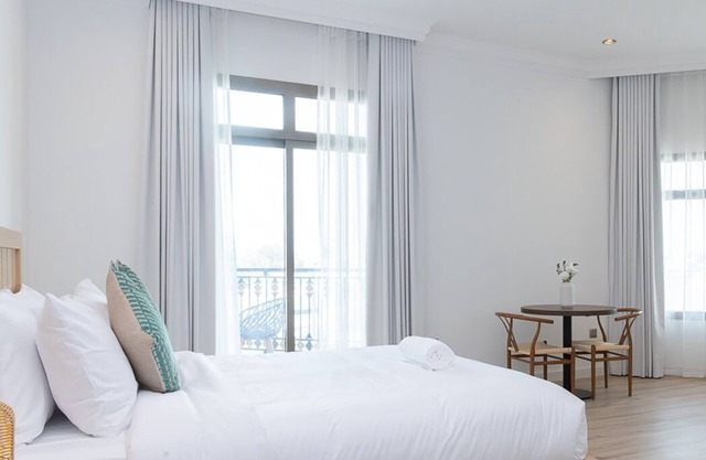 Beachfront Escape: Killer Point at Full Moon Villa