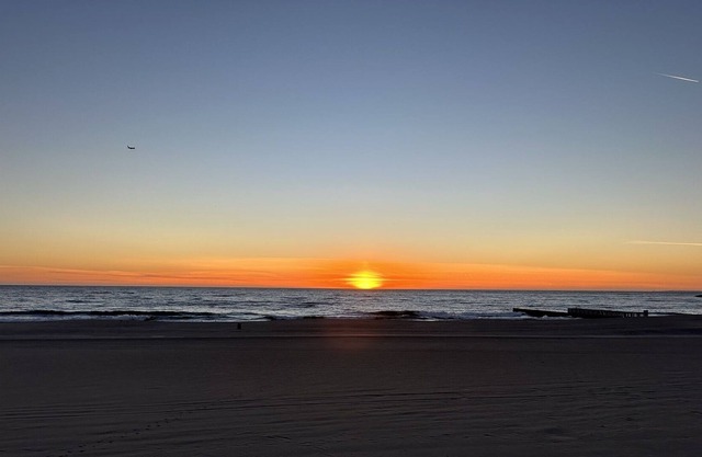 Beachfront Oasis! On the beach just minutes from LAX