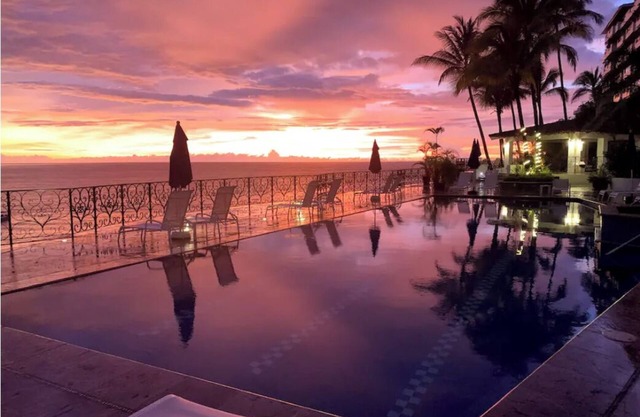 Beachfront, Ocean View, Luxury Condo in Mismaloya
