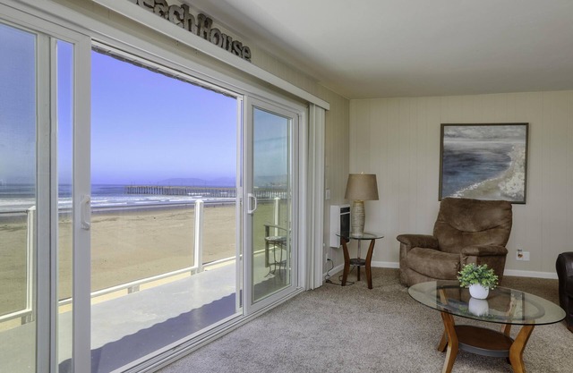 Beachfront Retreat With Balcony Overlooking Pacific Ocean