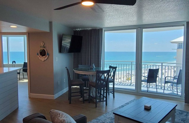Beachfront with Ocean View in Peck Plaza