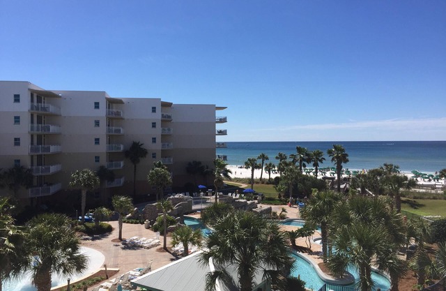 ~BEACHY~2 KING suite! Amazing Gulf AND Pool View-FREE Premium Beach Service