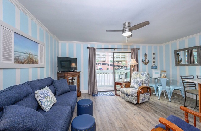 Beachy & Fun ^ Close to Everything ^ Perfect for Couples & Young Families