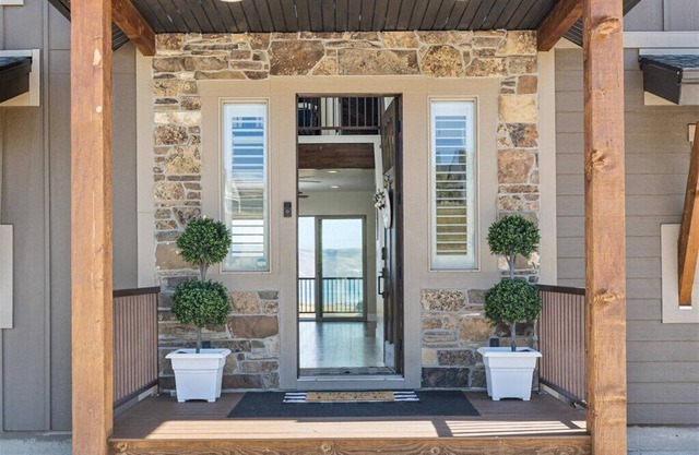 Bear Lake- Luxury Home, Beach Access, Pool Access, Private Community - Sleeps 30