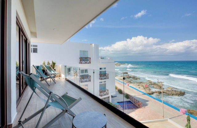 Beatiful Penthouse with Private Pool & Breathtaking Ocean Views in Isla Mujeres