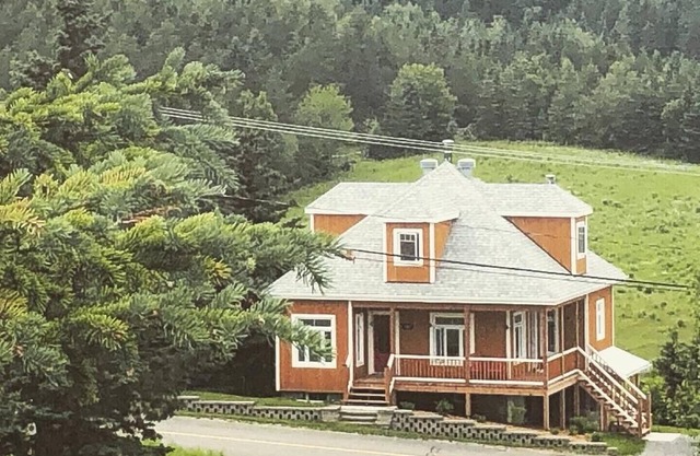 Beautiful Country House In The Mountains