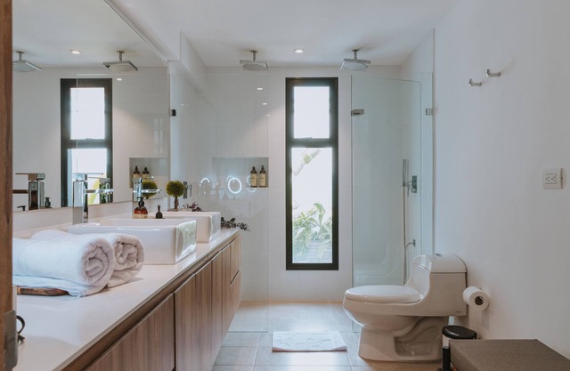 Beautiful 1,162ft Apt. 24/7 Front Desk - Alori 203