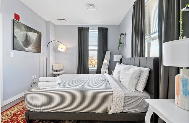Beautiful 1BR Near Encore Boston 3373