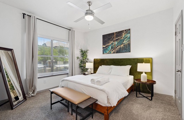 Beautiful 1BR Next to The Domain 4412