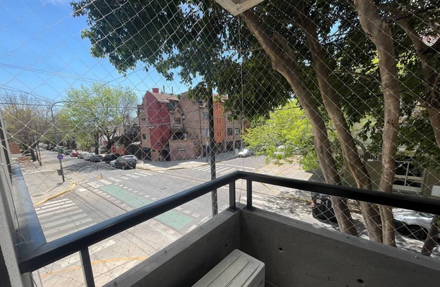 Beautiful 2 Rooms, Wifi, Balcony