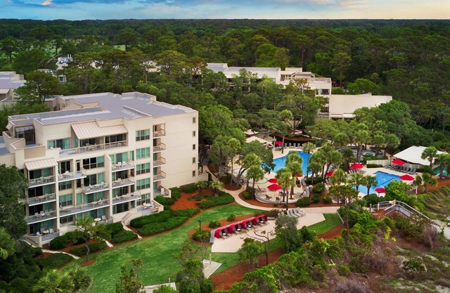 Beautiful 2 bedroom villa in Hilton Head's Sea Pines Resort! Reserve now!