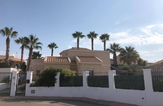 Beautiful 3 bed/2 bath villa with private pool in San Juan De Los Terreros