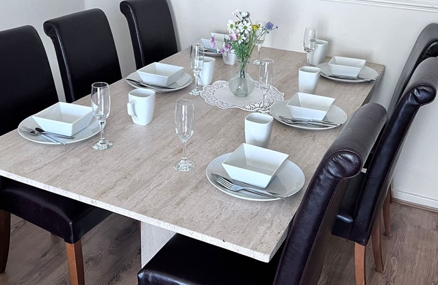 Beautiful 3-Bed House in High Wycombe