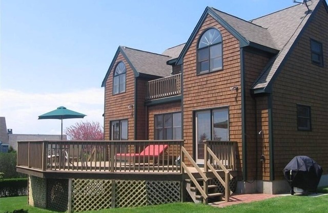 Beautiful 3 Bedroom Home with Ocean Views on Easton's Point