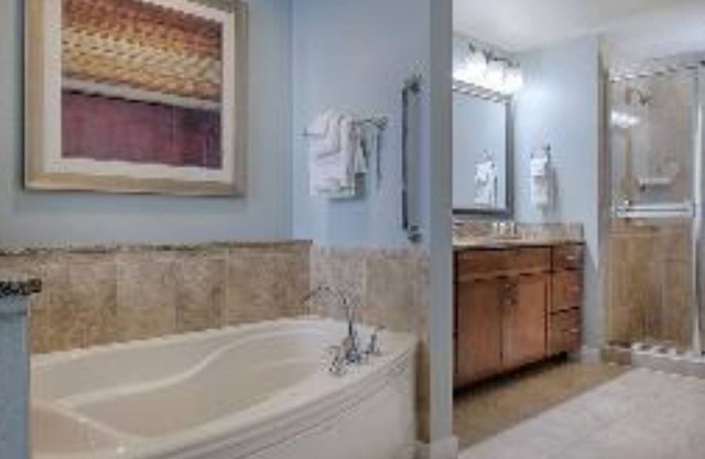 Beautiful 3 Bedroom Presidential Unit!