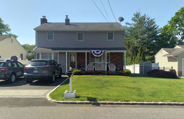 Beautiful 3-bedroom house with WiFi in Huntington