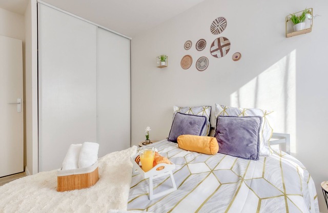 Beautiful 🌹🎢 5 min from Disney🌹Parking Private