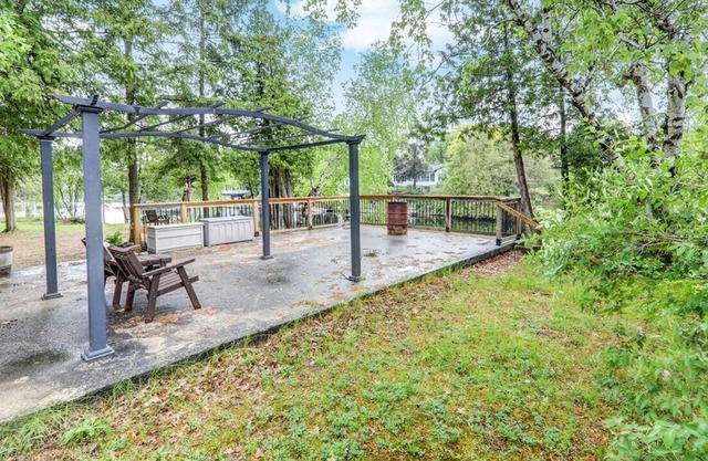 beautiful 7 bedroom cottage waterfront